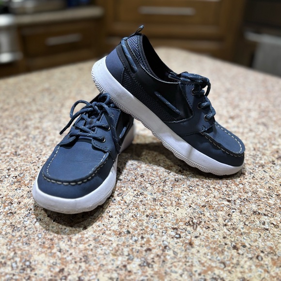 Boys Sperry Blue and White deck shoes - Picture 3 of 7